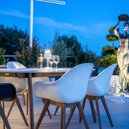 Bed and Breakfast Sehr-fein Φριντρισχάφεν