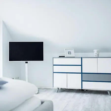 Sehr-fein * Φριντρισχάφεν