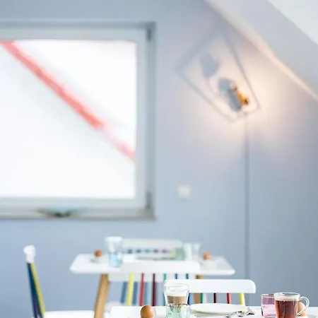 לינה וארוחת בוקר Sehr-fein פרידריכסהאפן