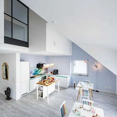 Sehr-fein * פרידריכסהאפן