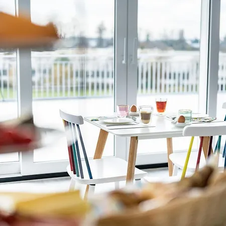 Sehr-fein Bed and Breakfast