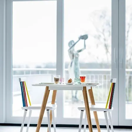 לינה וארוחת בוקר Sehr-fein פרידריכסהאפן