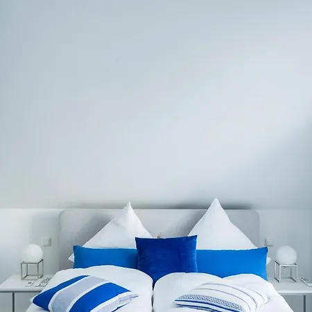 Sehr-fein Φριντρισχάφεν