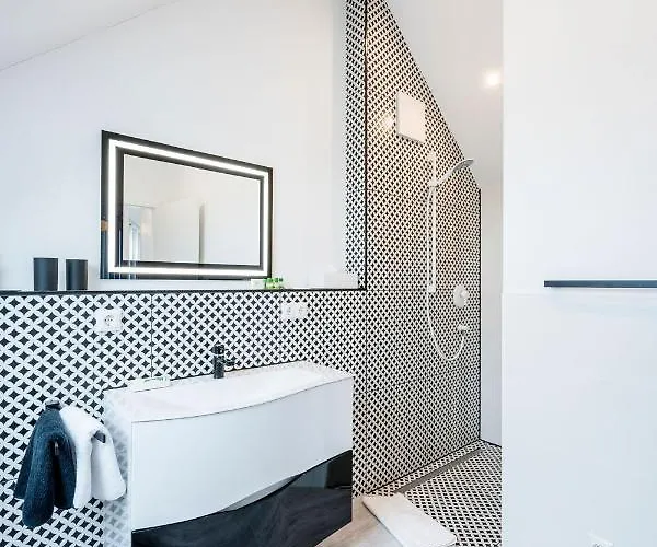 Sehr-fein לינה וארוחת בוקר