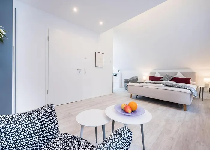 לינה וארוחת בוקר Sehr-fein *